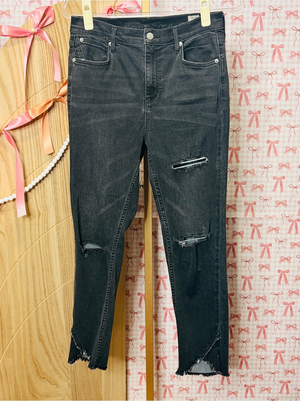We The Free Black Grey Wash Distressed Crop Ankle Raw Hem Jeans Free People 29